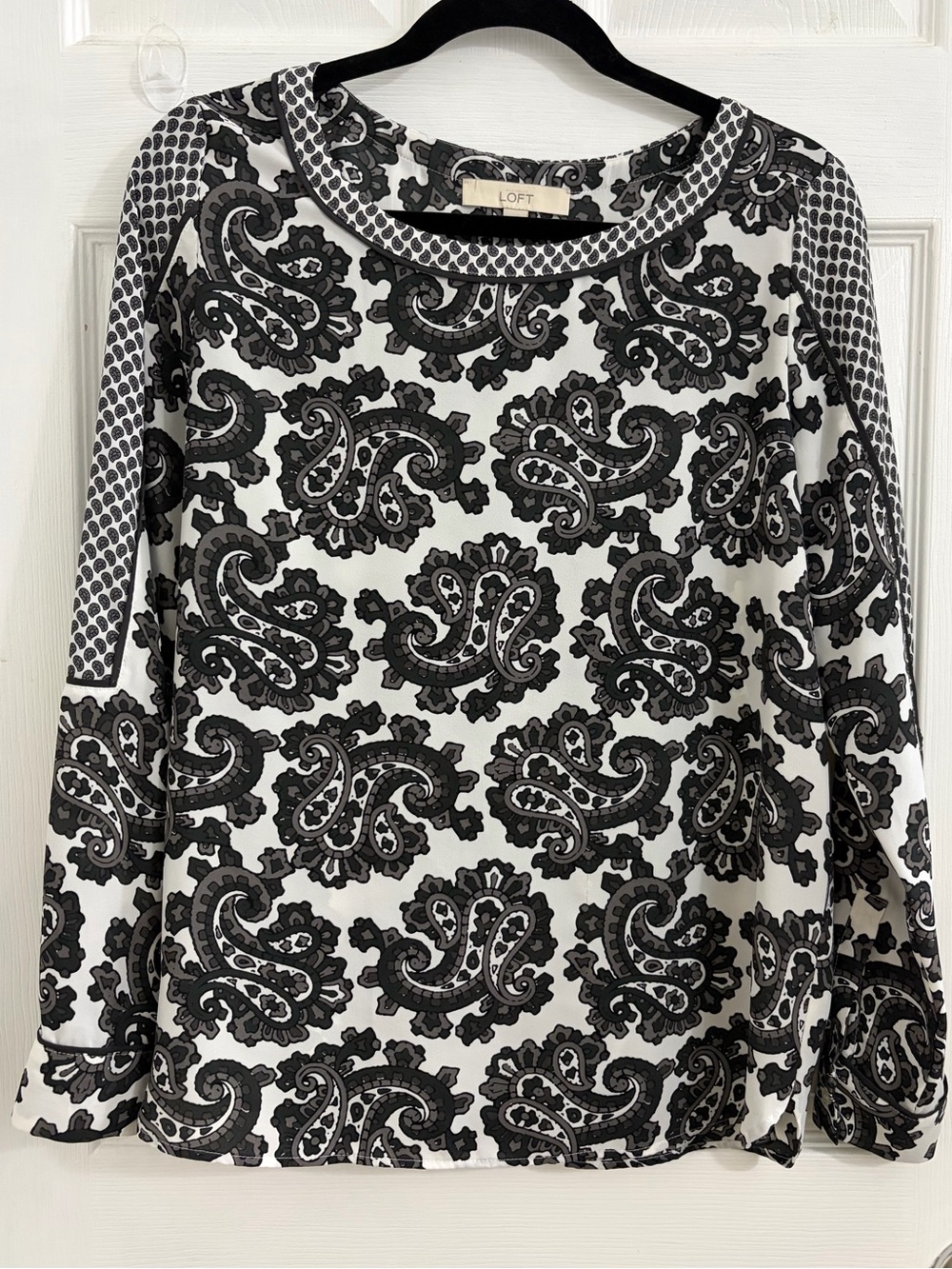 LOFT Black and White Paisley Long-Sleeve Blouse. Size small $10